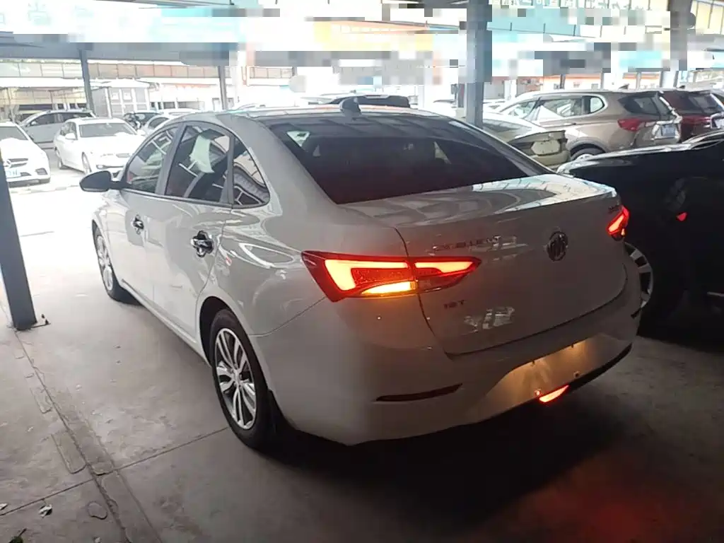 Buick Excelle — миниатюра 5