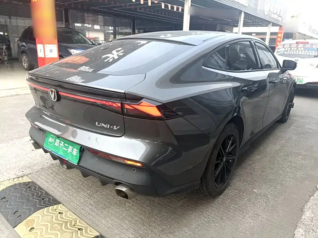 Changan UNI-V — миниатюра 7