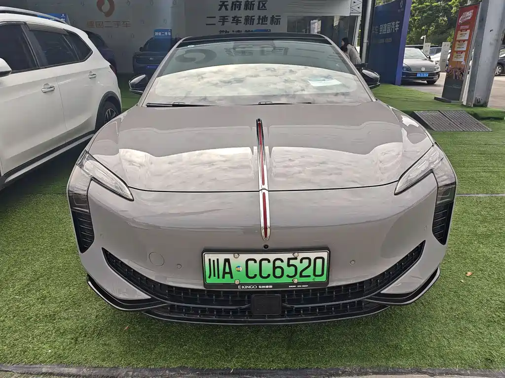 Hongqi EH7 2025 640