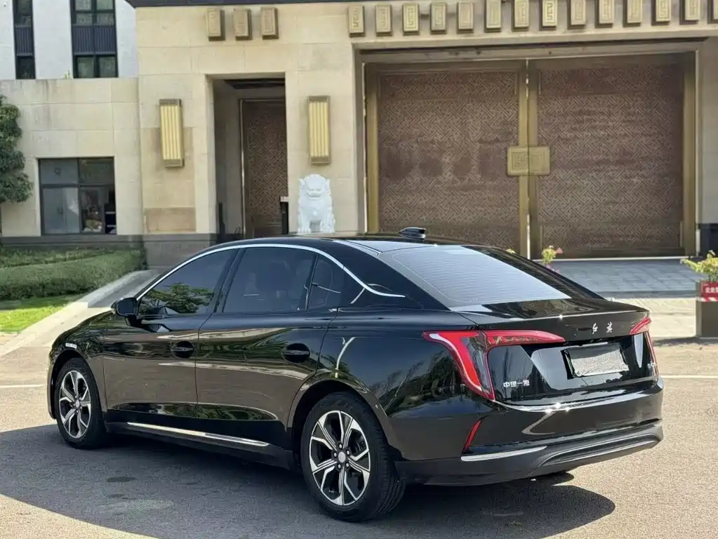Hongqi Hongqi E-QM5 — миниатюра 9