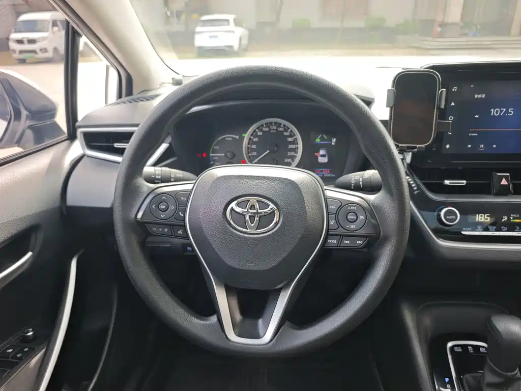 Toyota Corolla — миниатюра 10
