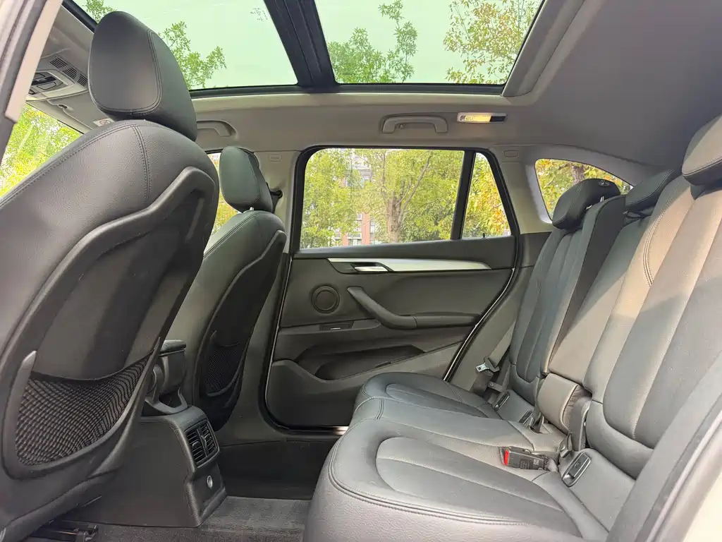 BMW X1 — миниатюра 14