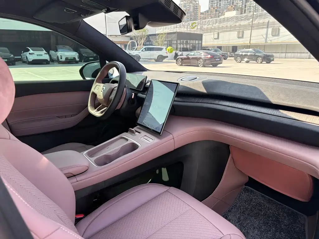 NIO EC6 — миниатюра 11