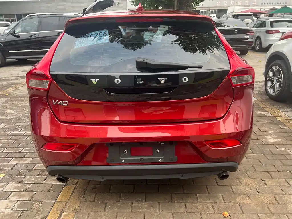 Volvo V40 — миниатюра 5