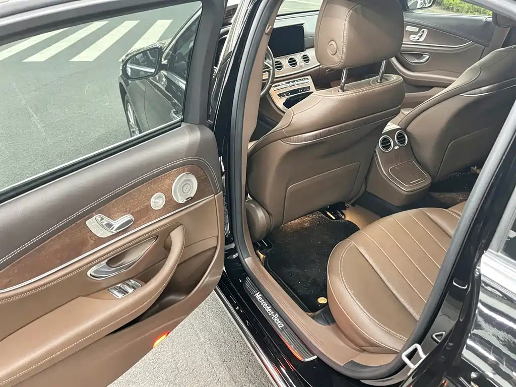 Mercedes-Benz E-Class E 2023 E 300 L Luxury