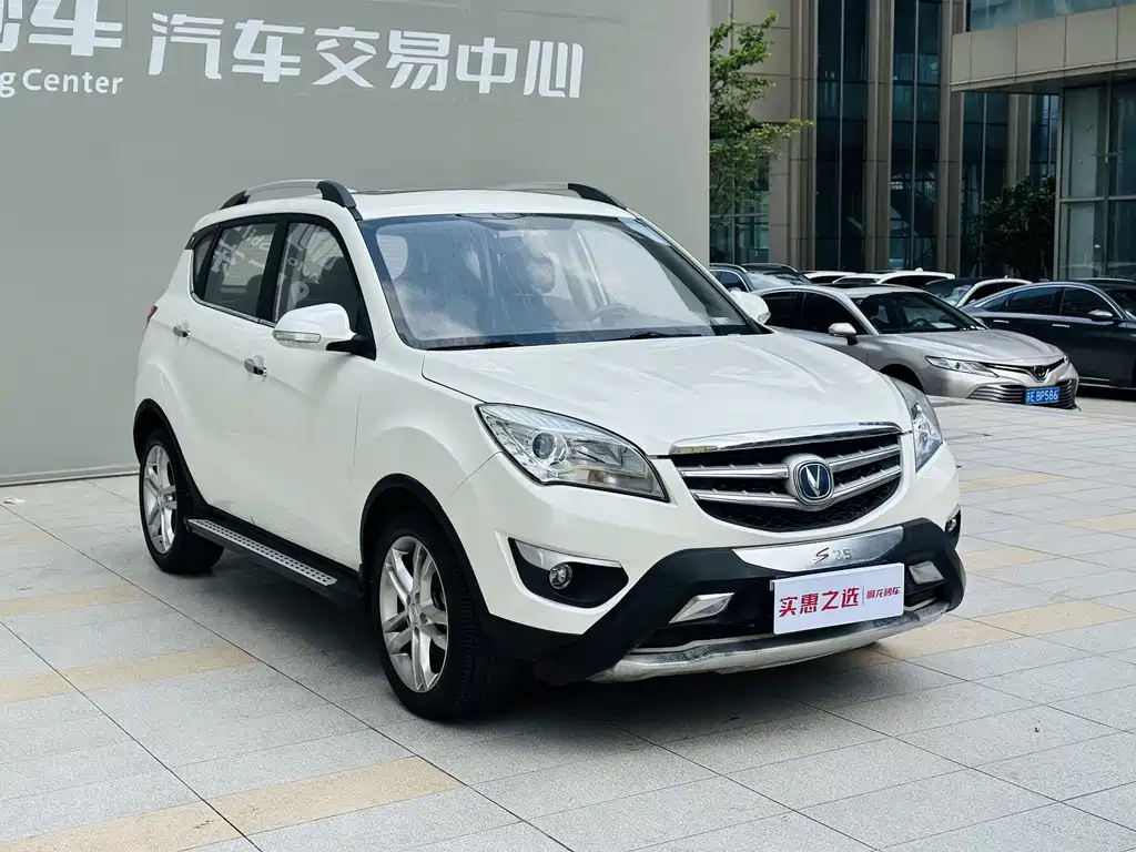 Changan CS35 — миниатюра 3