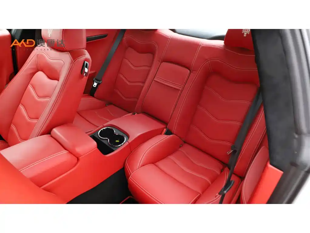 Maserati GranTurismo — миниатюра 7