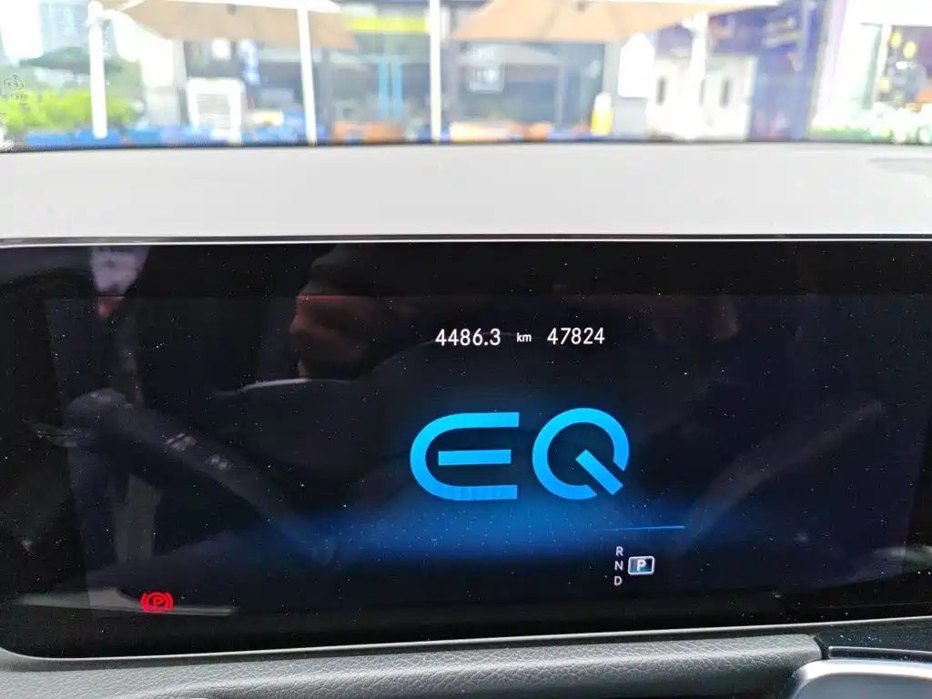 Mercedes-Benz EQB — миниатюра 13