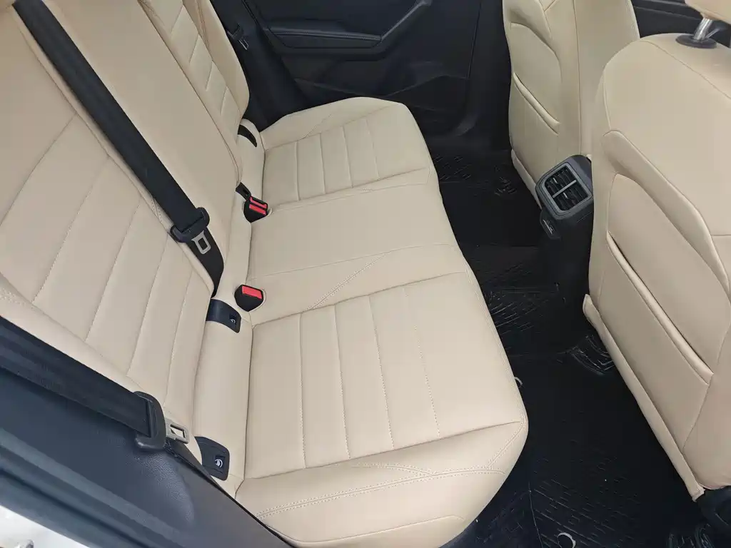 Volkswagen Lavida — миниатюра 12