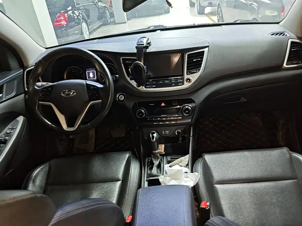 Hyundai Tucson — миниатюра 10