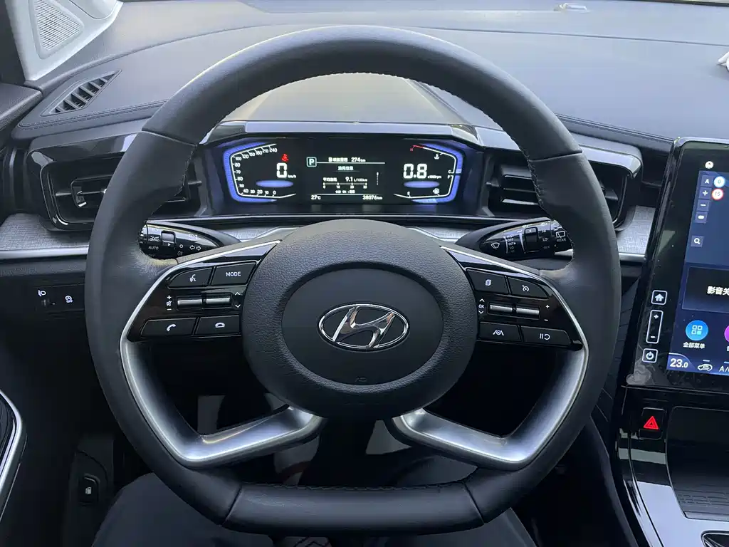 Hyundai Custo — миниатюра 5