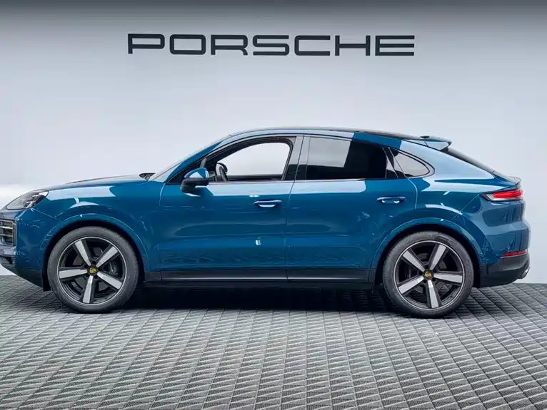Porsche Cayenne — миниатюра 6