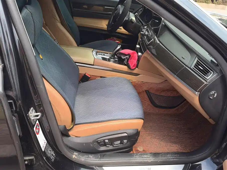 BMW 7 Series 7 2013 740Li xDrive