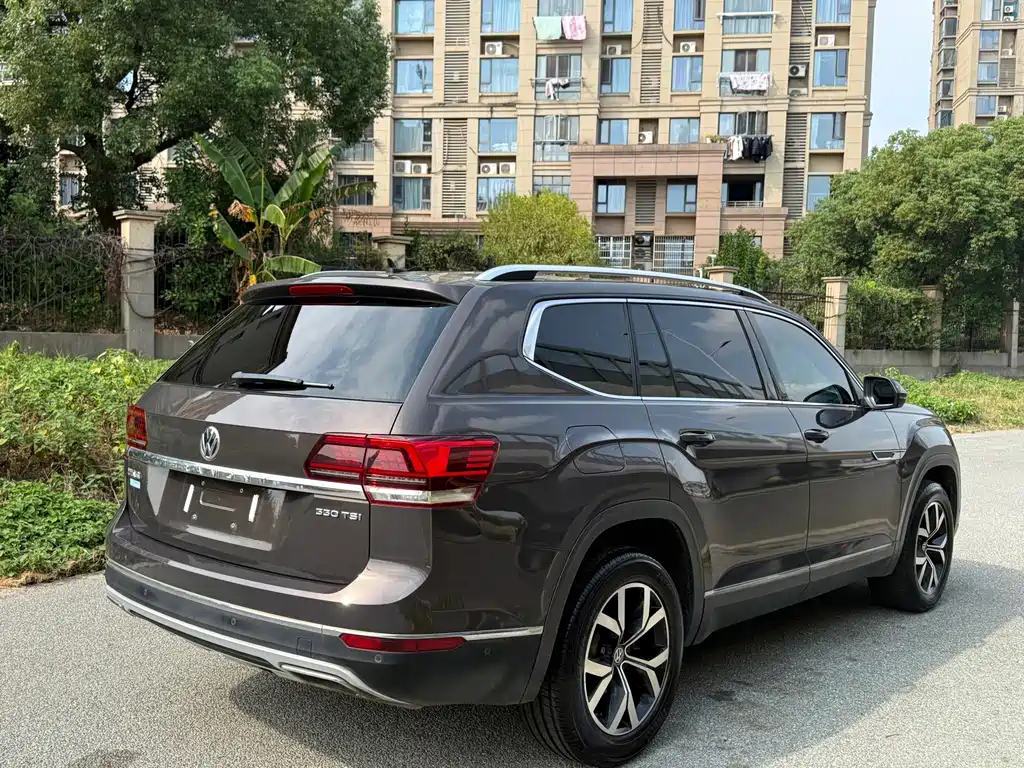 Volkswagen Teramont — миниатюра 3