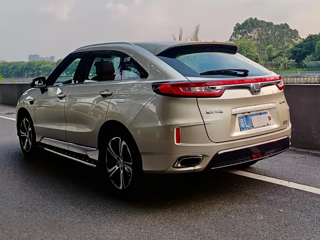 Honda UR-V — миниатюра 4