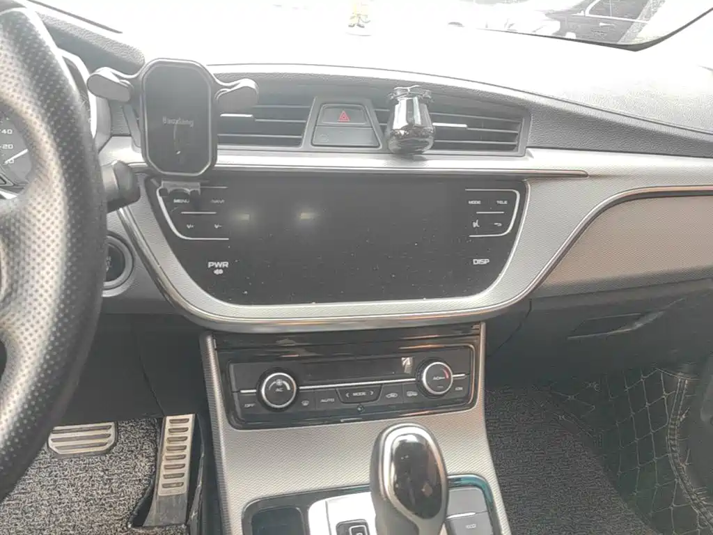 Geely Emgrand GS — миниатюра 13