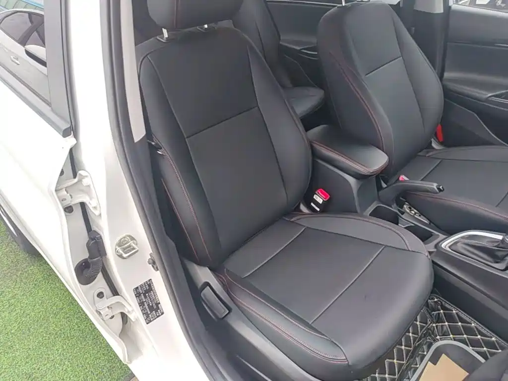 Hyundai Elantra — миниатюра 25