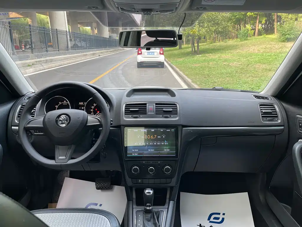 Skoda Yeti — миниатюра 8