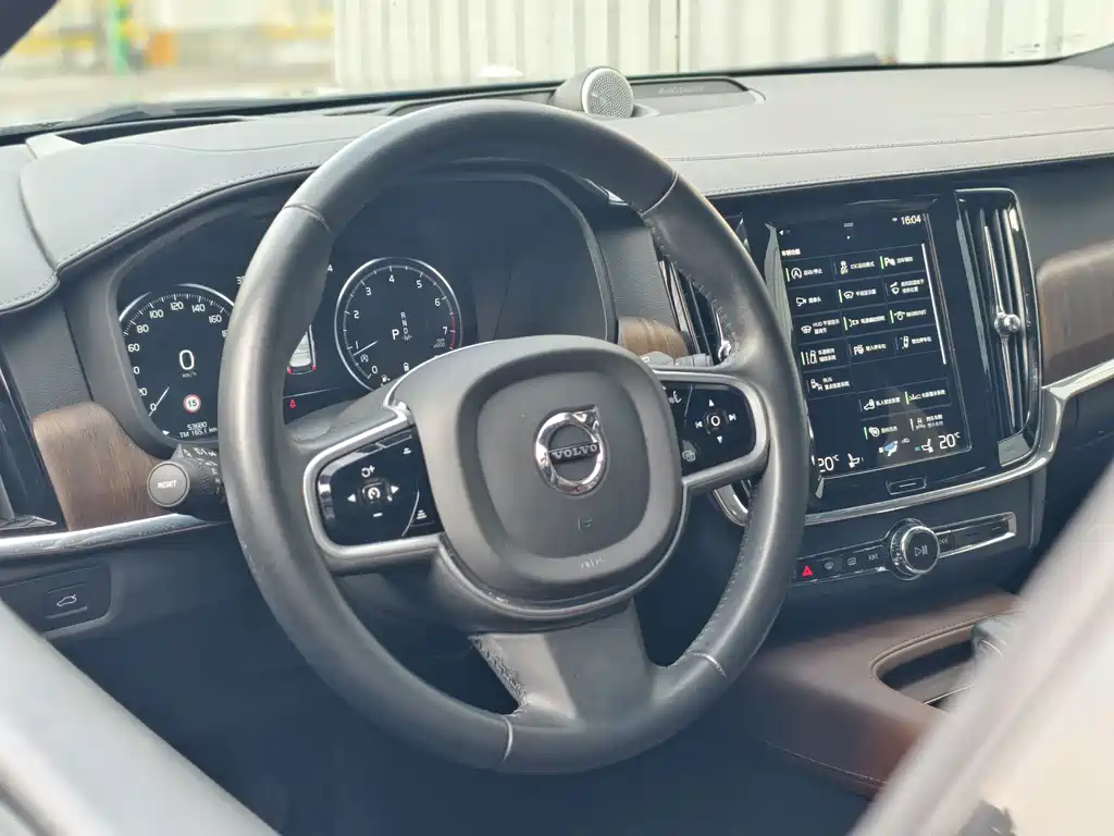Volvo V90 — миниатюра 27