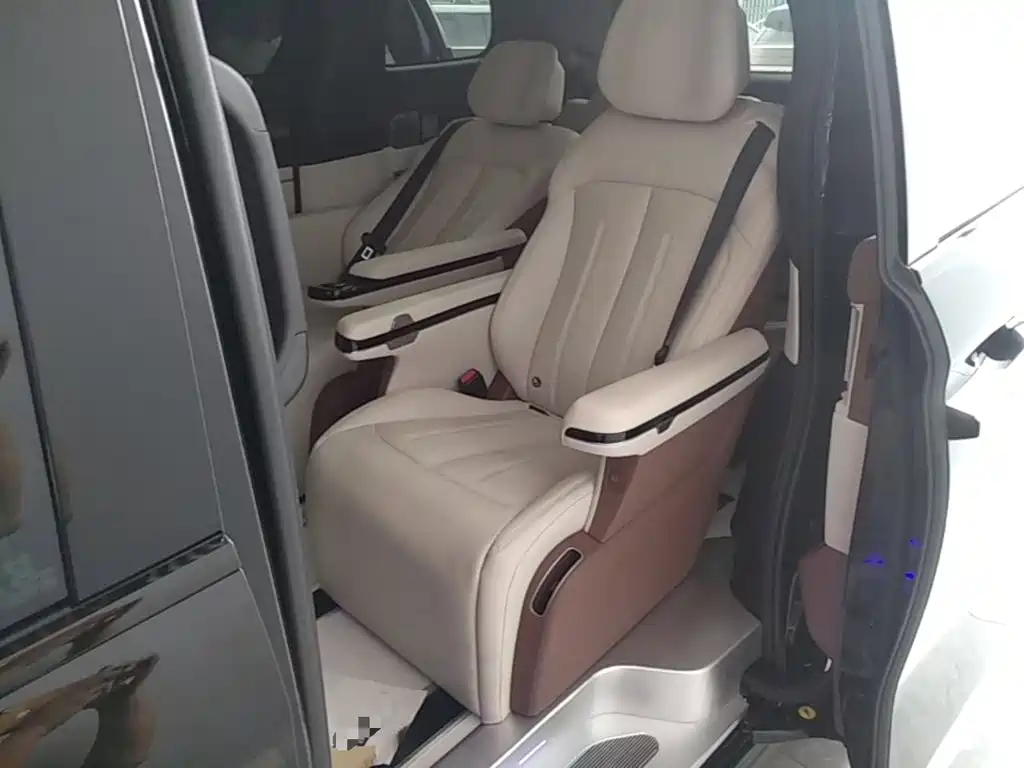 BYD Xia — миниатюра 17