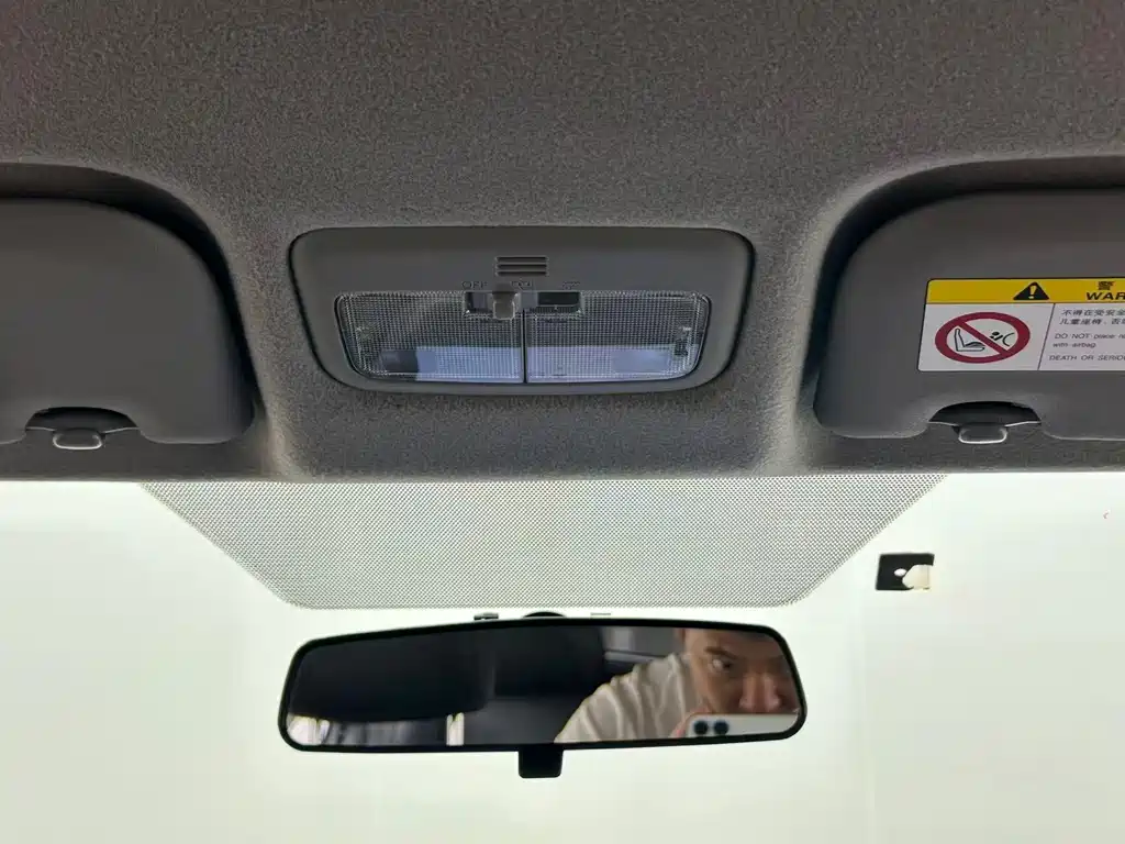 Toyota Yaris L — миниатюра 19
