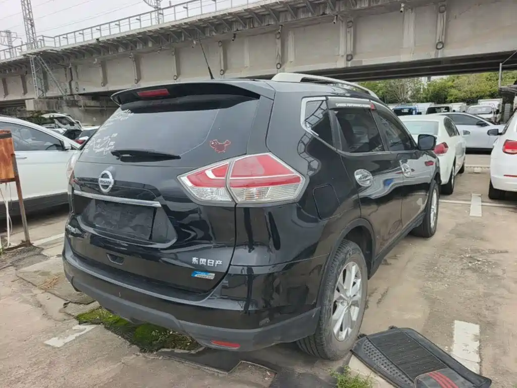 Nissan X-Trail — миниатюра 7
