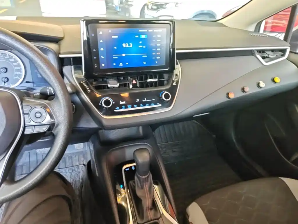 Toyota Corolla — миниатюра 10