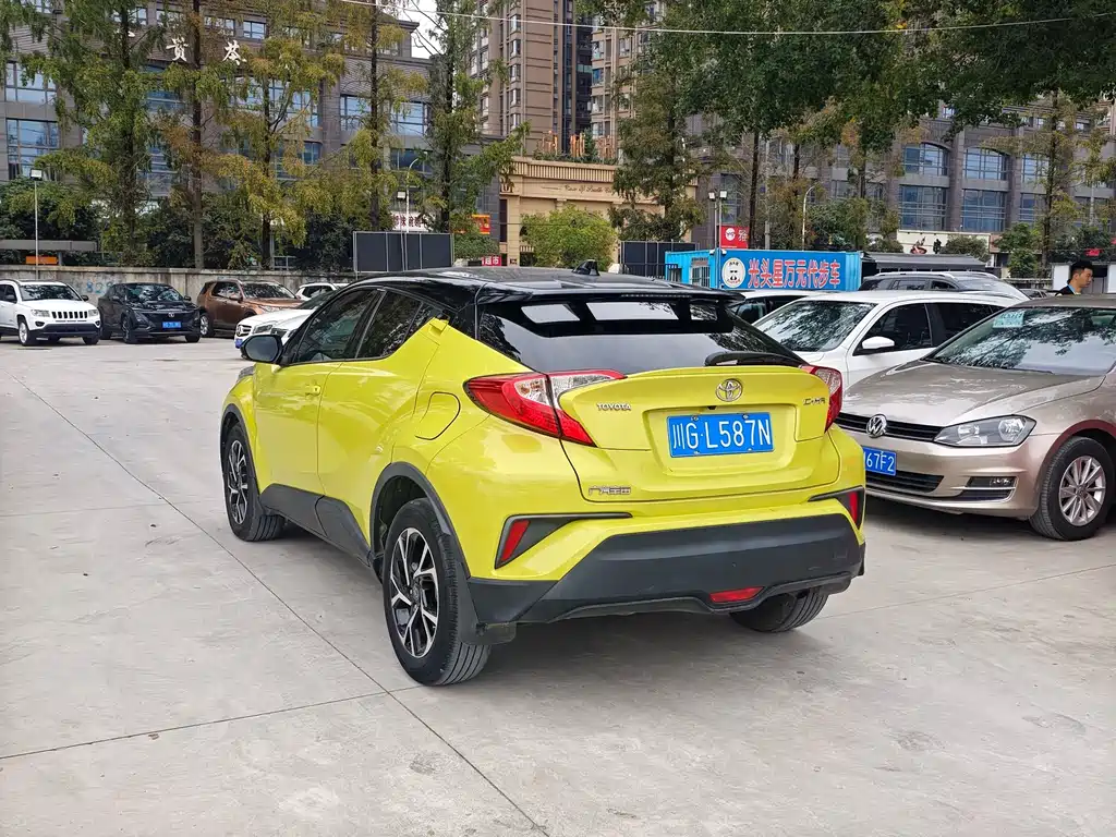Toyota C-HR — миниатюра 12