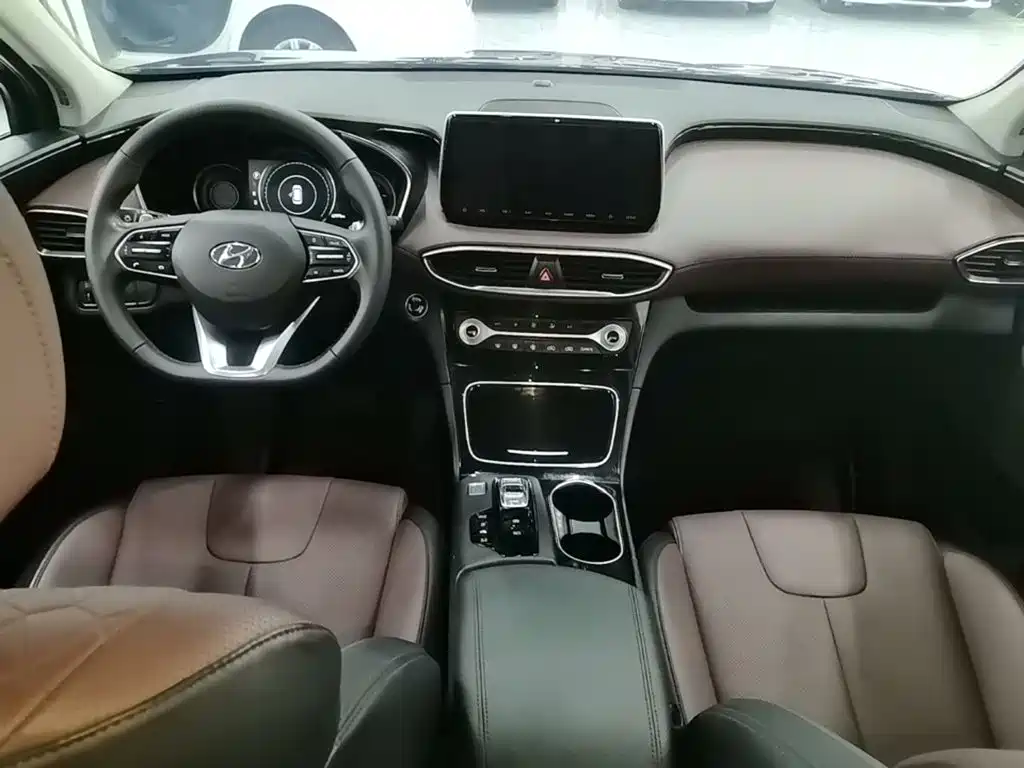 Hyundai Santa Fe — миниатюра 10