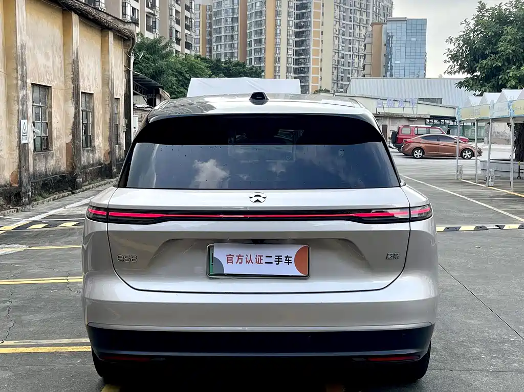 NIO ES8 — миниатюра 5