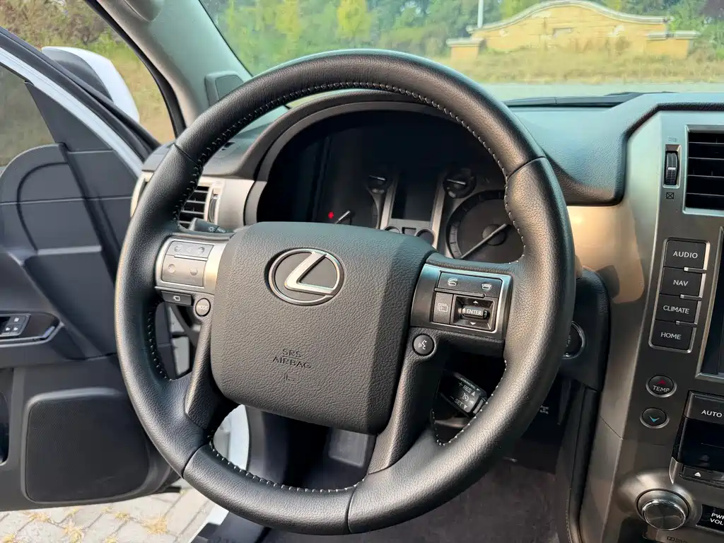 Lexus GX — миниатюра 15