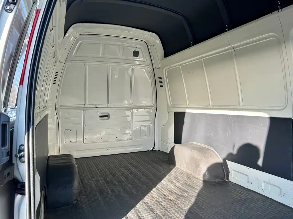 GOLDEN DRAGON SEA LION