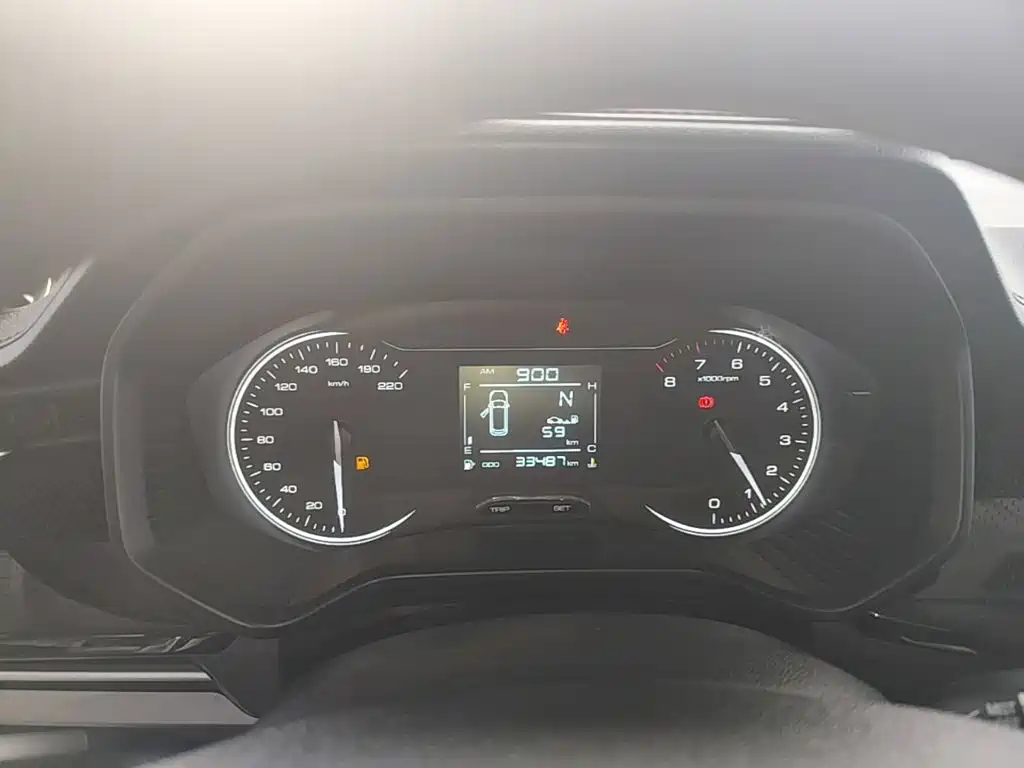 Wuling Jiachen — миниатюра 12