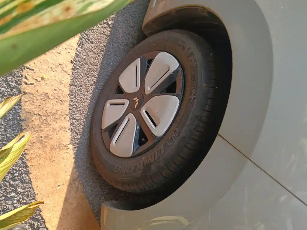 Wuling MINIEV — миниатюра 10