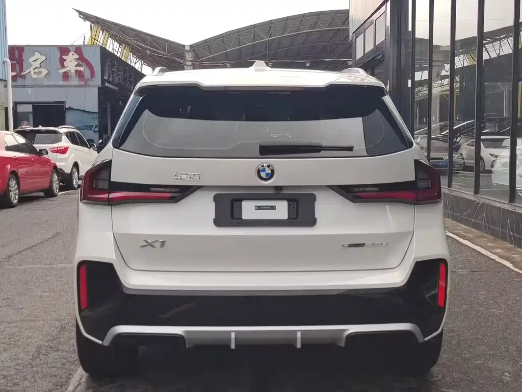 BMW X1 2024 sDrive25Li M Sport