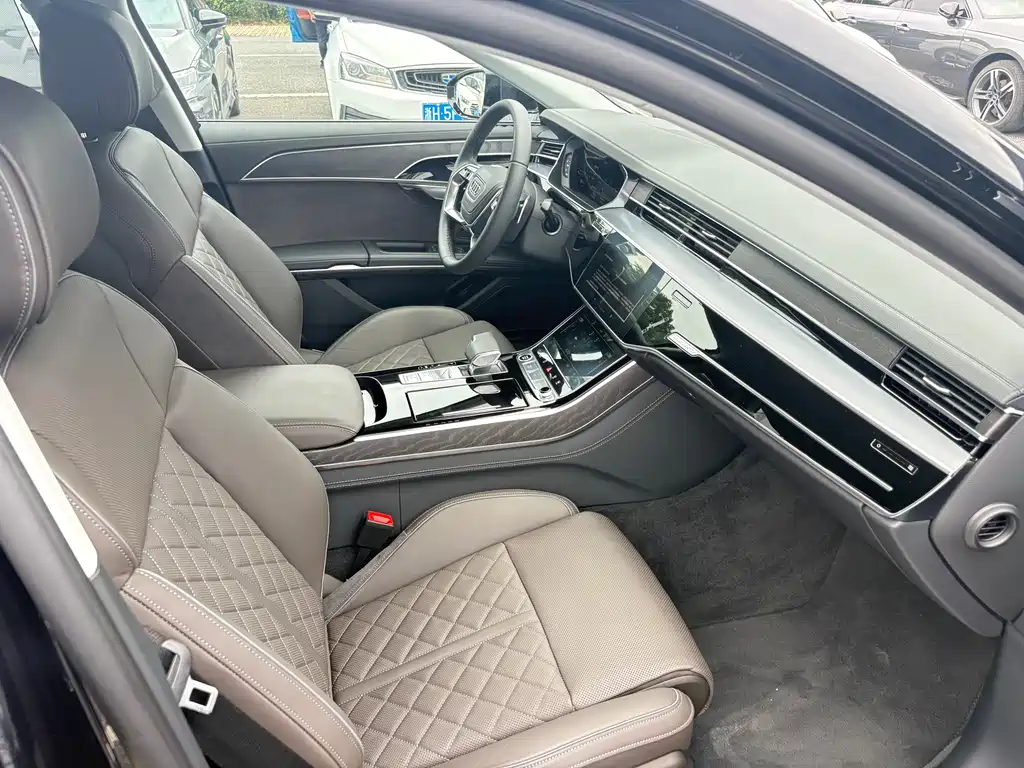 Audi A8 2024 A8L 50 TFSI quattro