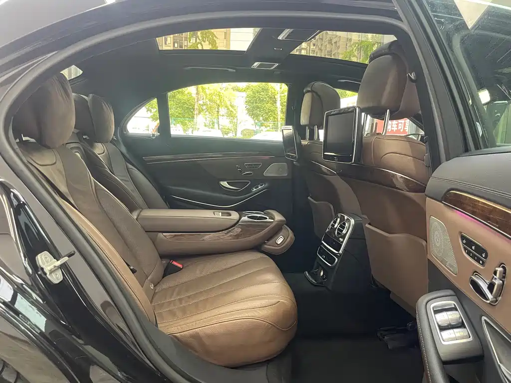 Mercedes-Benz S-Class — миниатюра 15