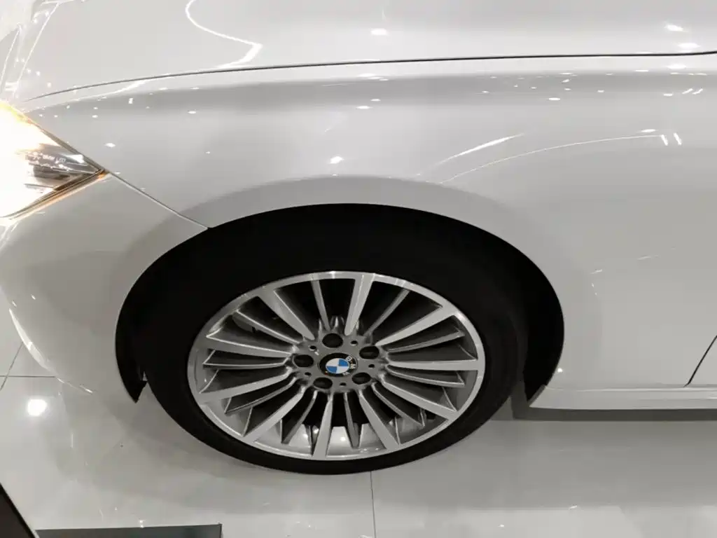 BMW 3 Series — миниатюра 23