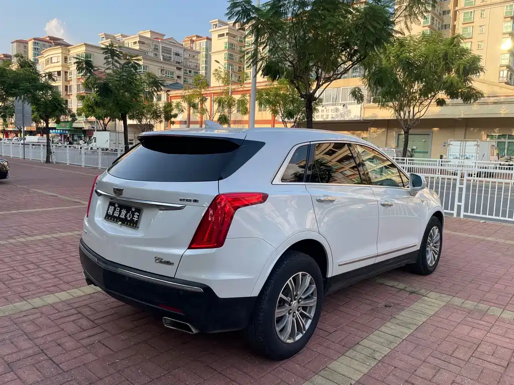 Cadillac XT5 — миниатюра 4
