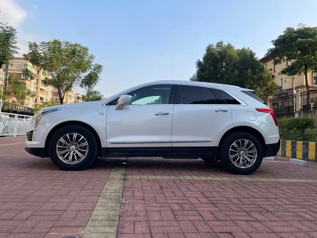 Cadillac XT5 — миниатюра 7