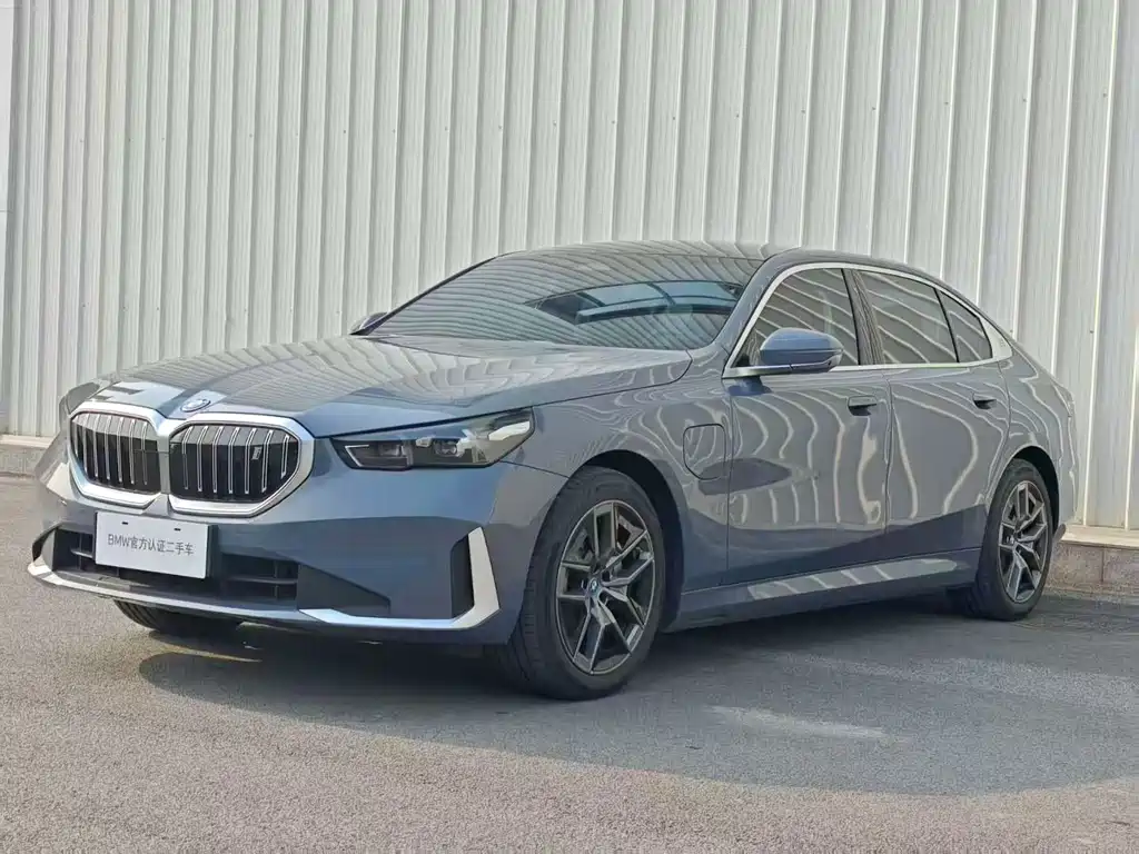 BMW I5