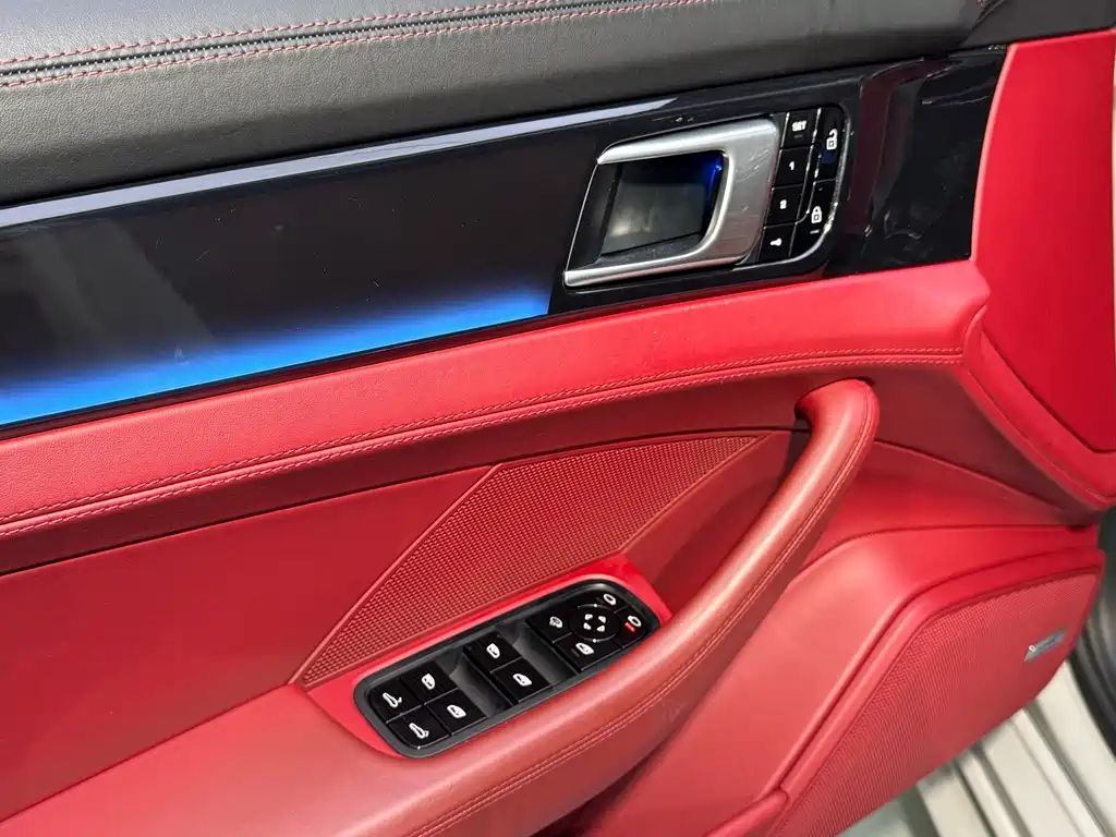 Porsche Panamera — миниатюра 27