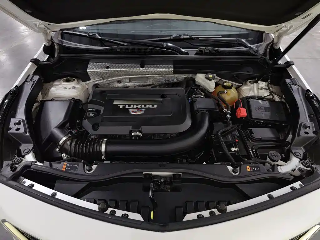 Cadillac XT4 — миниатюра 6