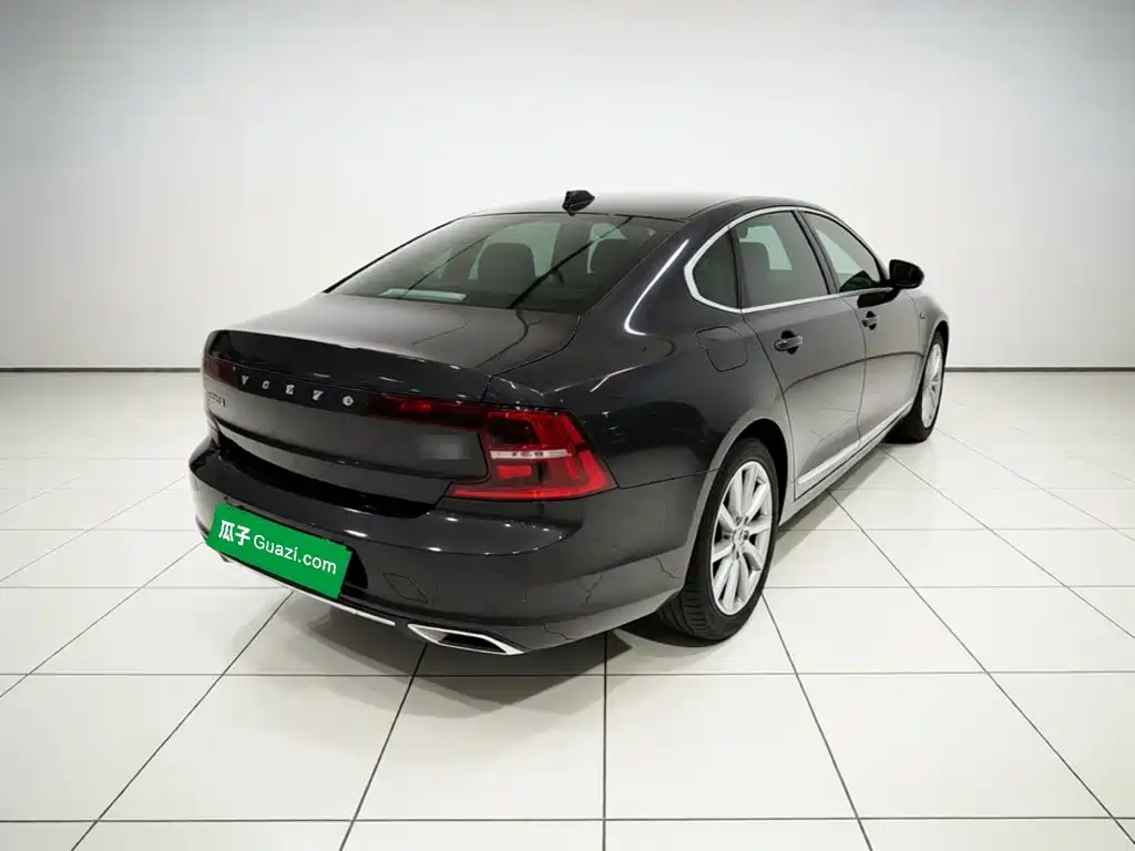 Volvo S90 — миниатюра 6
