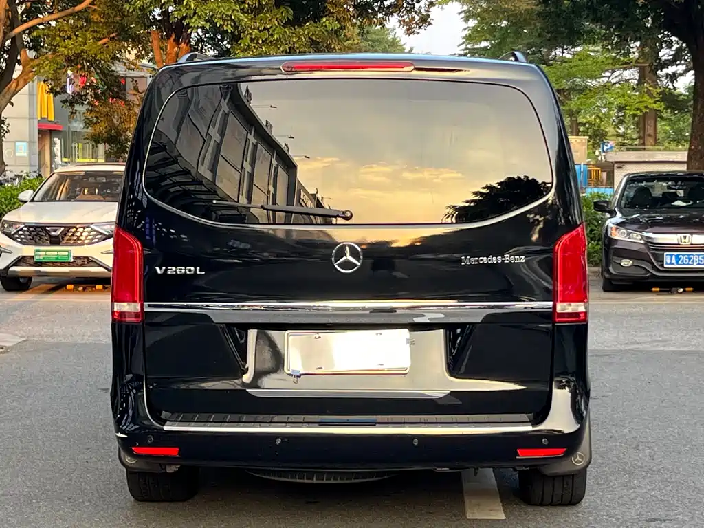 Mercedes-Benz V-Class — миниатюра 5