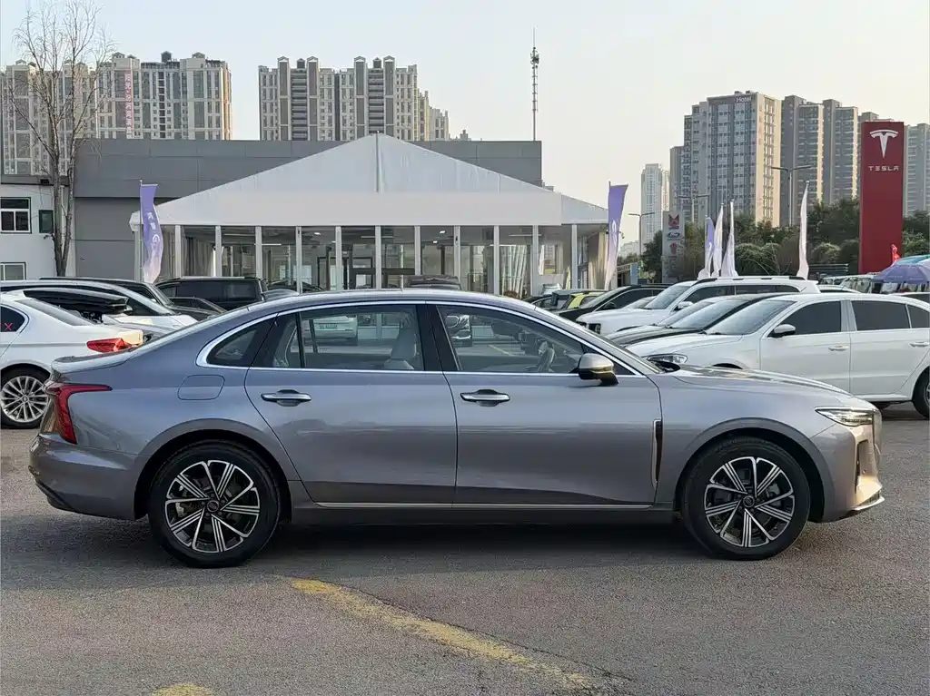 Hongqi Hongqi H5 PHEV — миниатюра 13