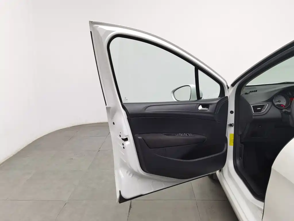 Peugeot 308 — миниатюра 8