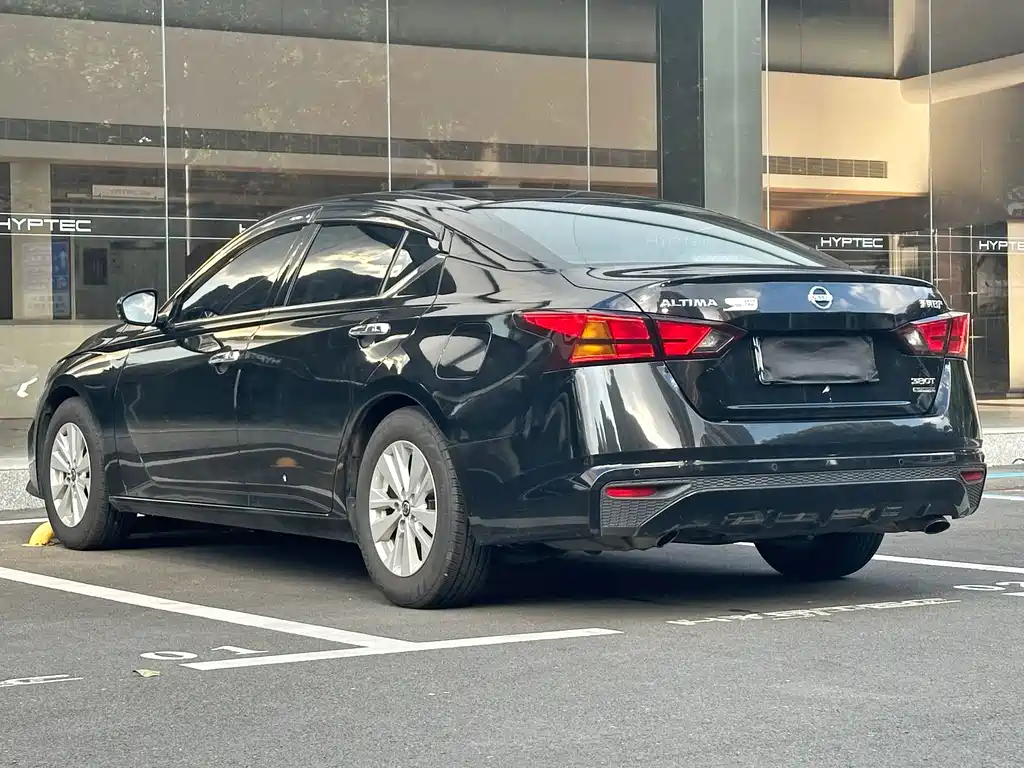 Nissan Teana — миниатюра 6