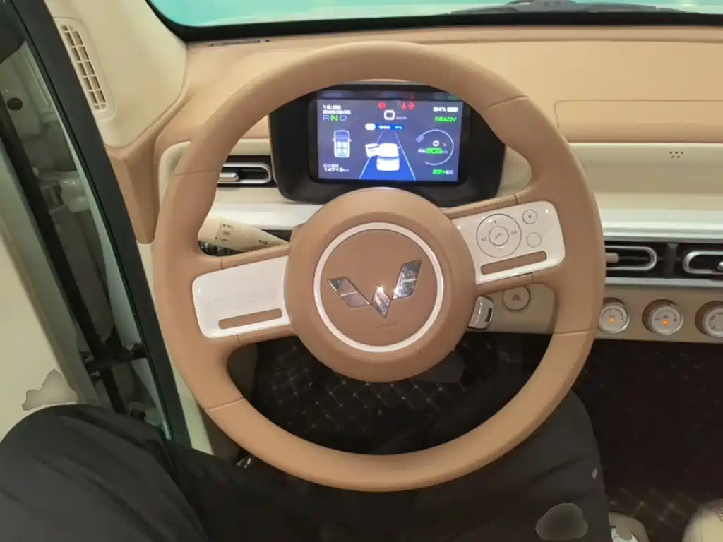 Wuling MINIEV — миниатюра 11