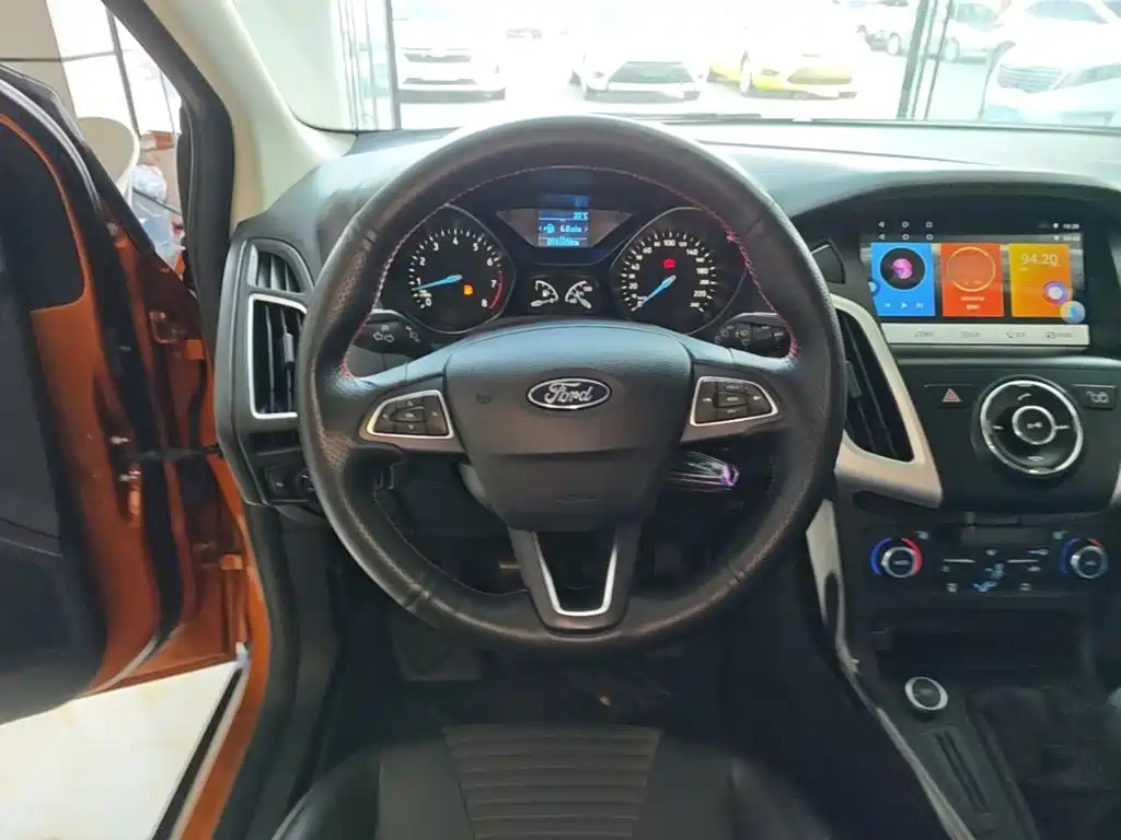 Ford Focus — миниатюра 11